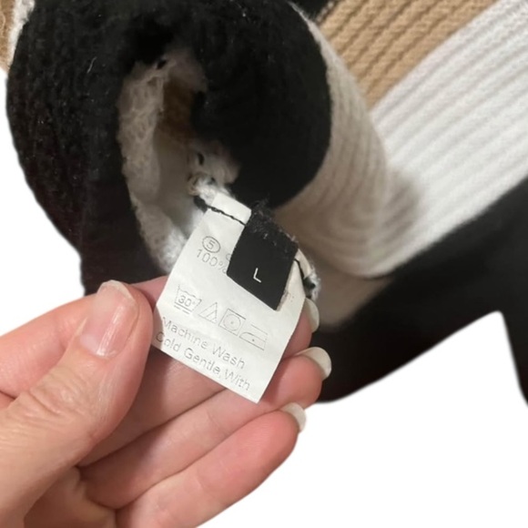 On/Off Shoulder Long Sleeve Colorblock Sweater Size L - Picture 4 of 4